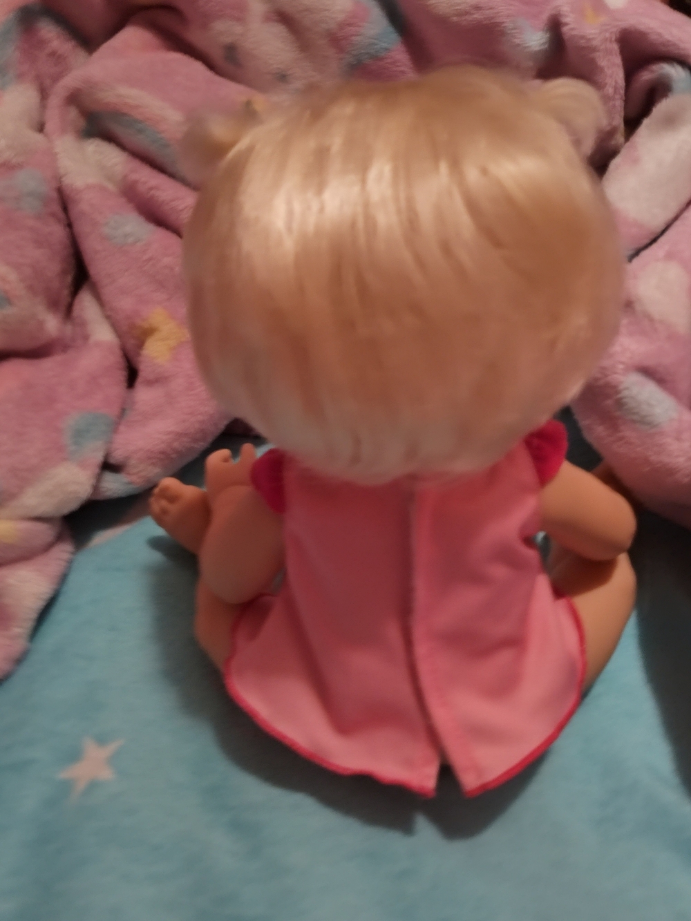 Baby Alive Wets N wiggles Doll 2010 - Picture 7 of 16